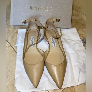 Jimmy Choo, Size 38 nude flats